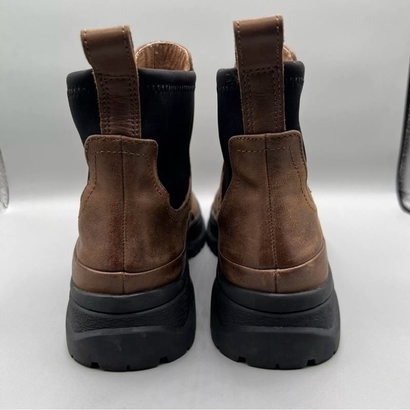 Madewell Leather Dani Chelsea Lugsole Boots Pull On Stable Brown Women Size 10 - Picture 7 of 11